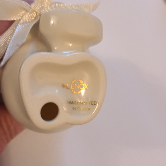 Lenox Snowman Playing the Cello Cream Porcelain - Picture 3 of 3